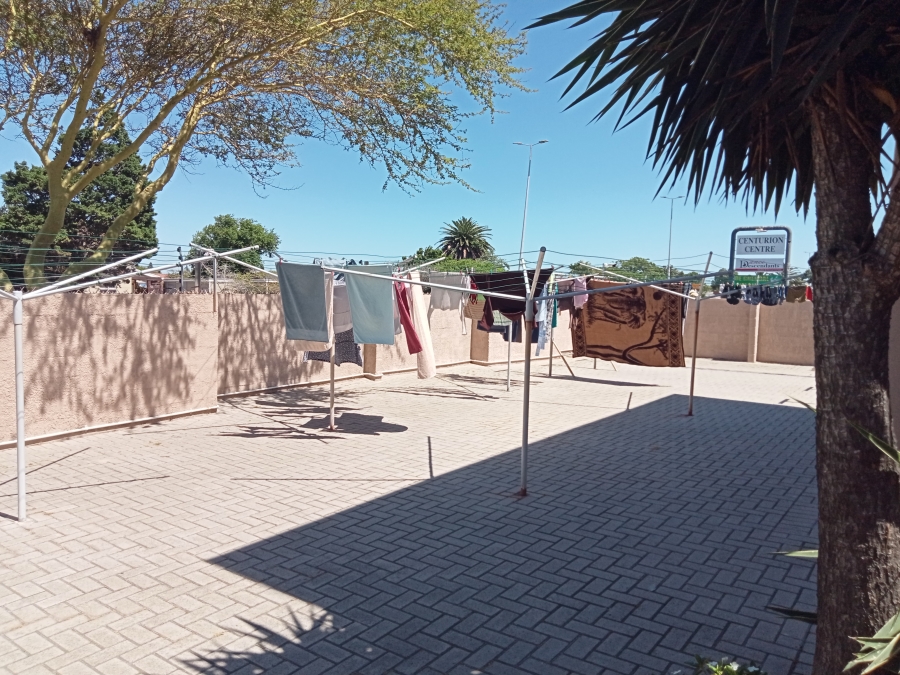 To Let 1 Bedroom Property for Rent in Bothasig Western Cape